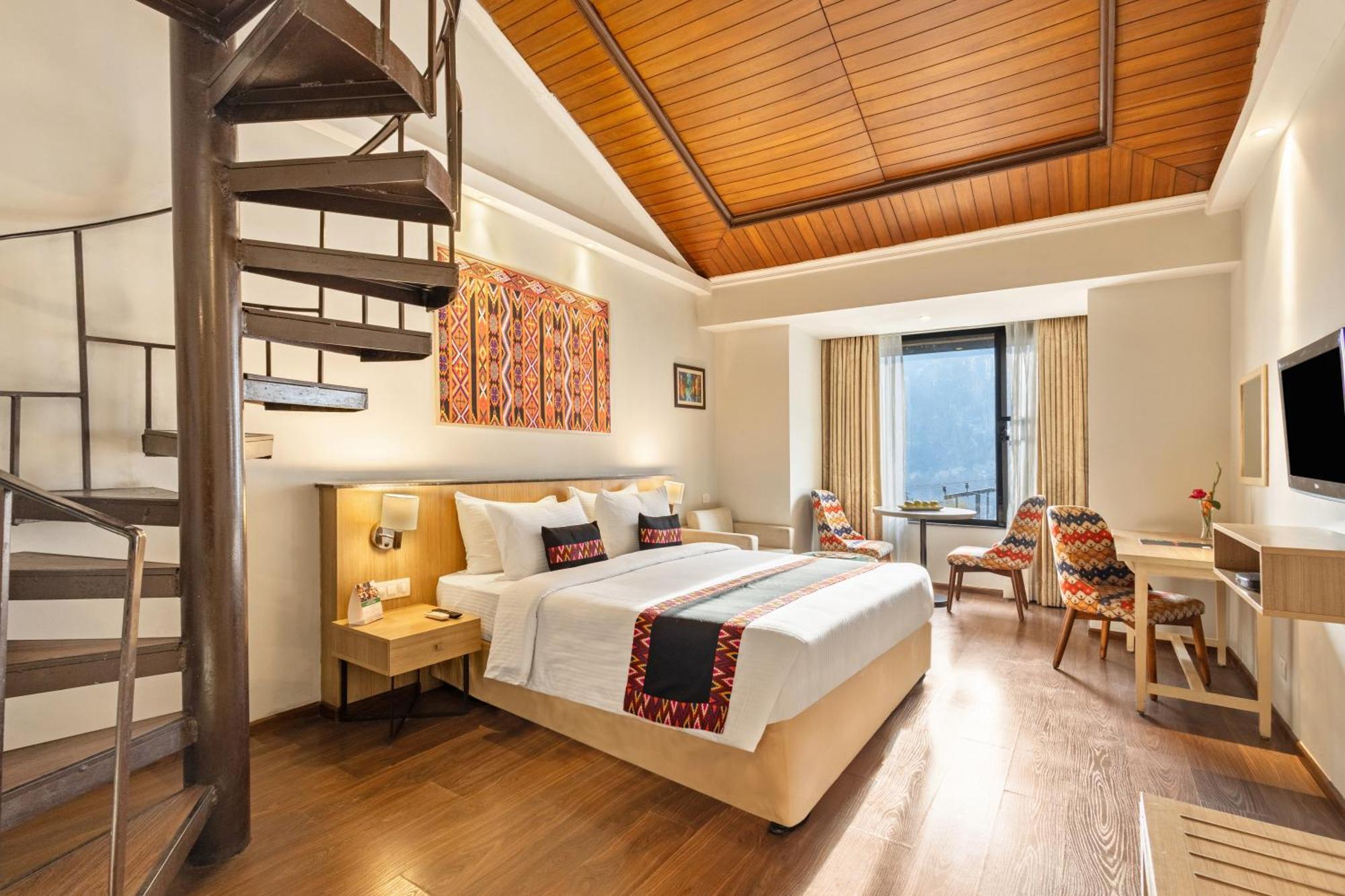 Hotel Sterling Manali Esterno foto