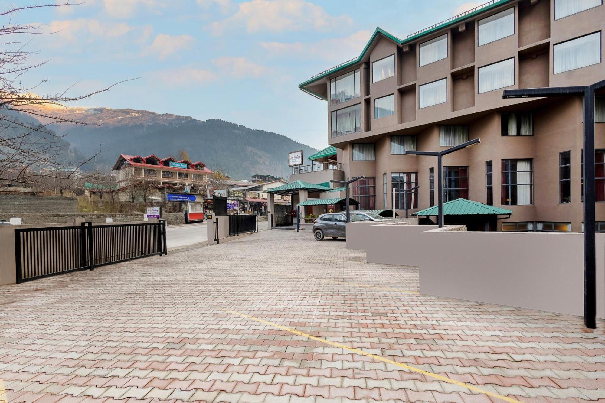 Hotel Sterling Manali Esterno foto