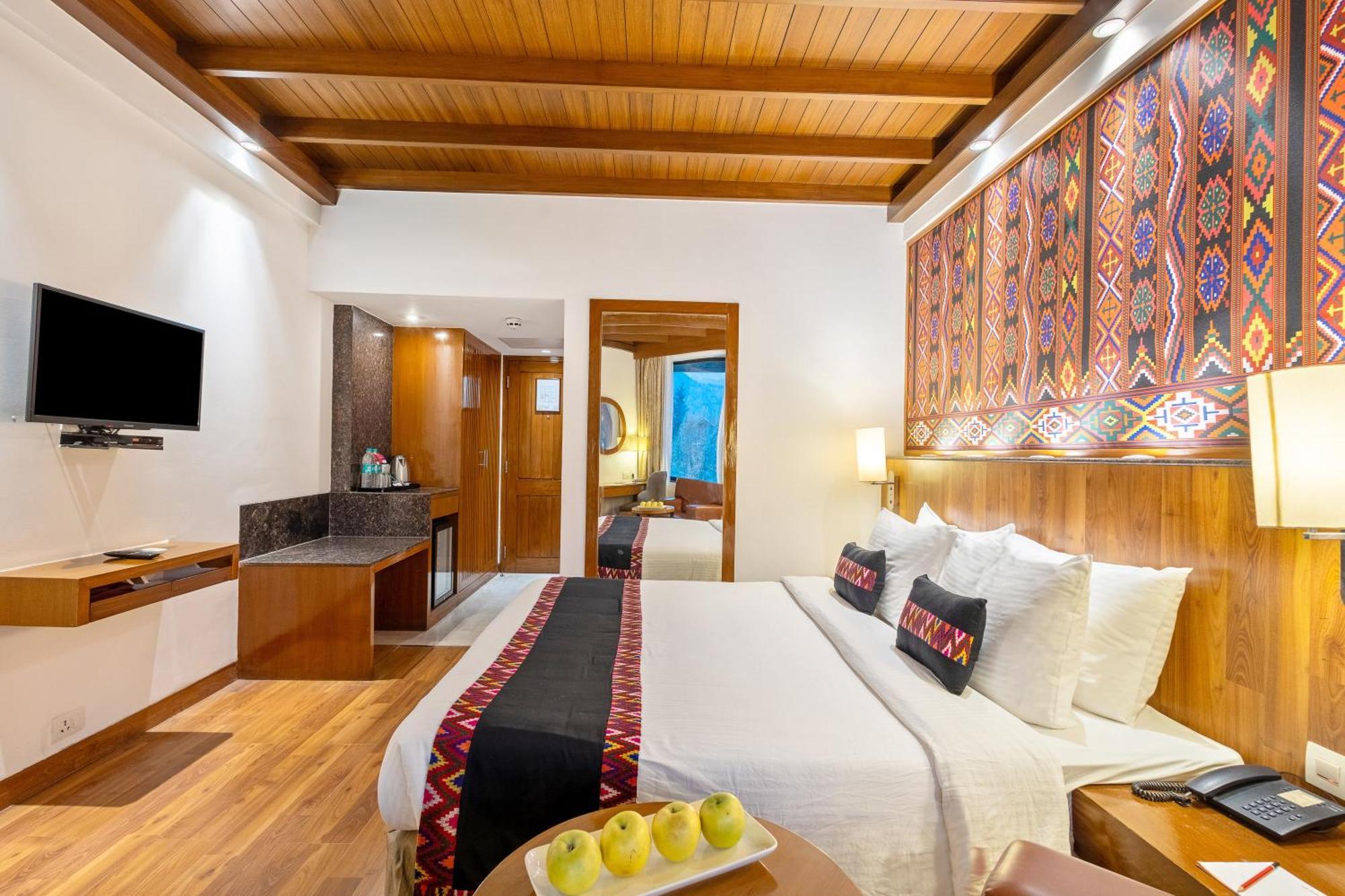 Hotel Sterling Manali Esterno foto