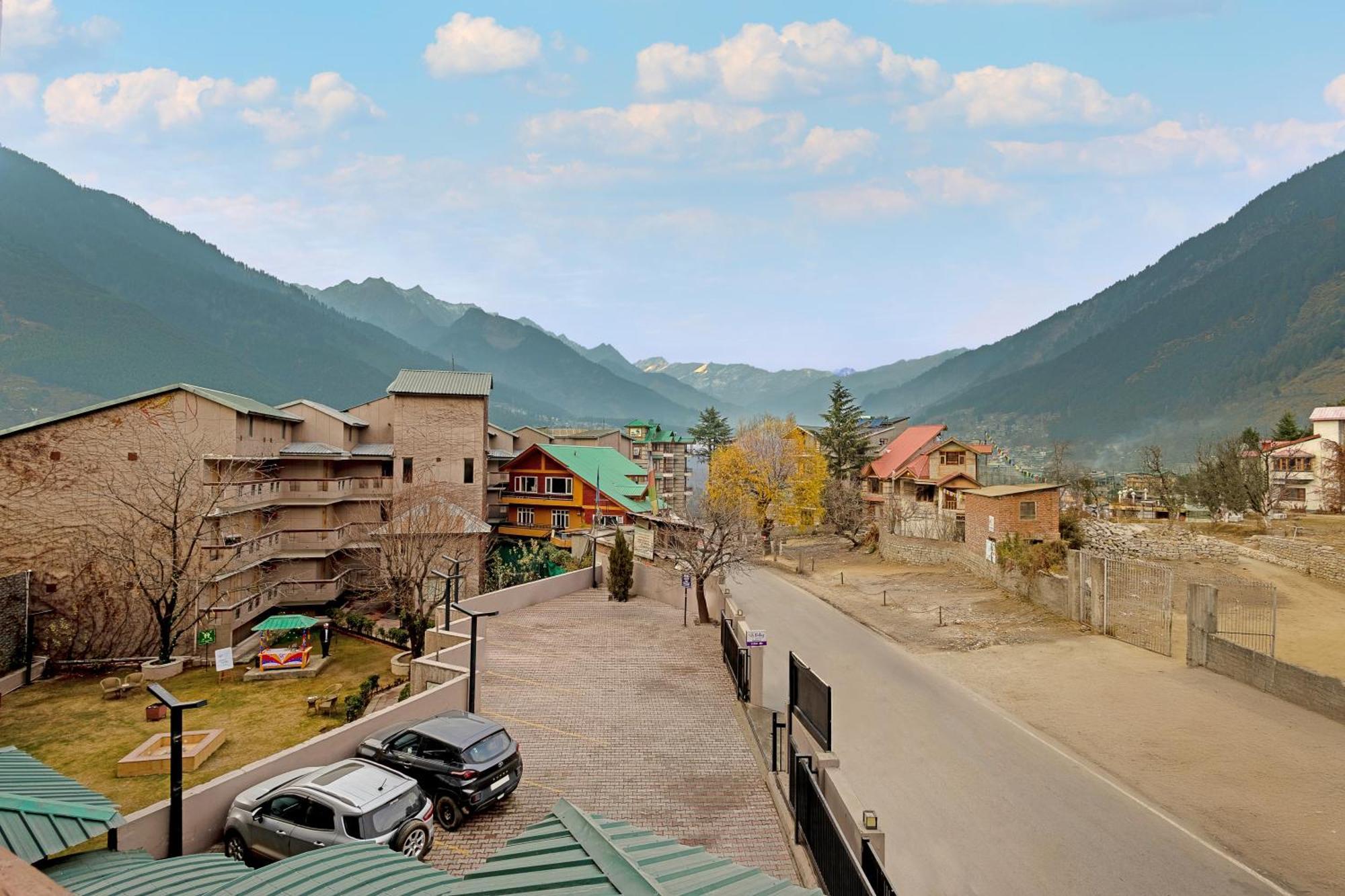 Hotel Sterling Manali Esterno foto