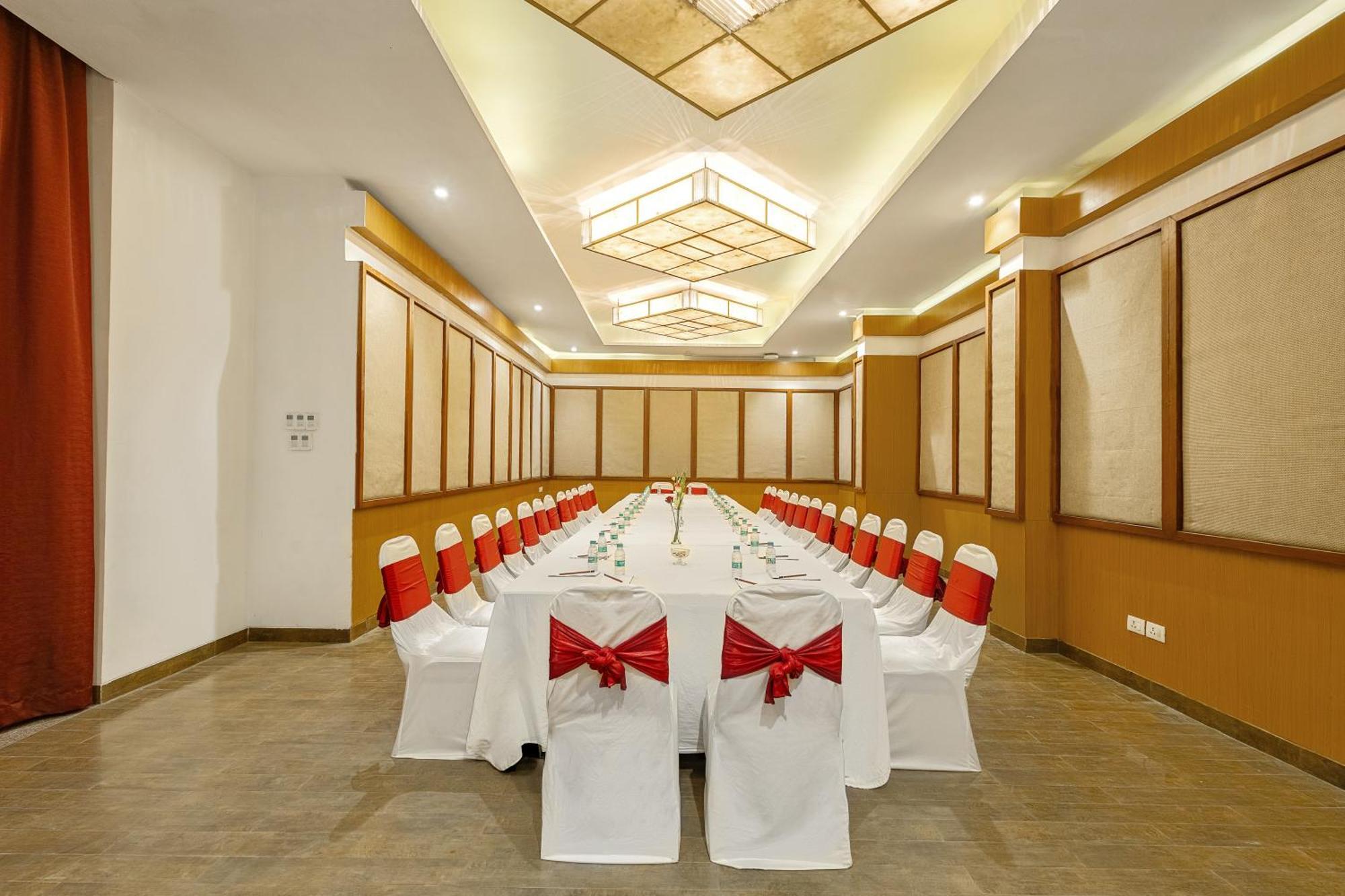 Hotel Sterling Manali Esterno foto