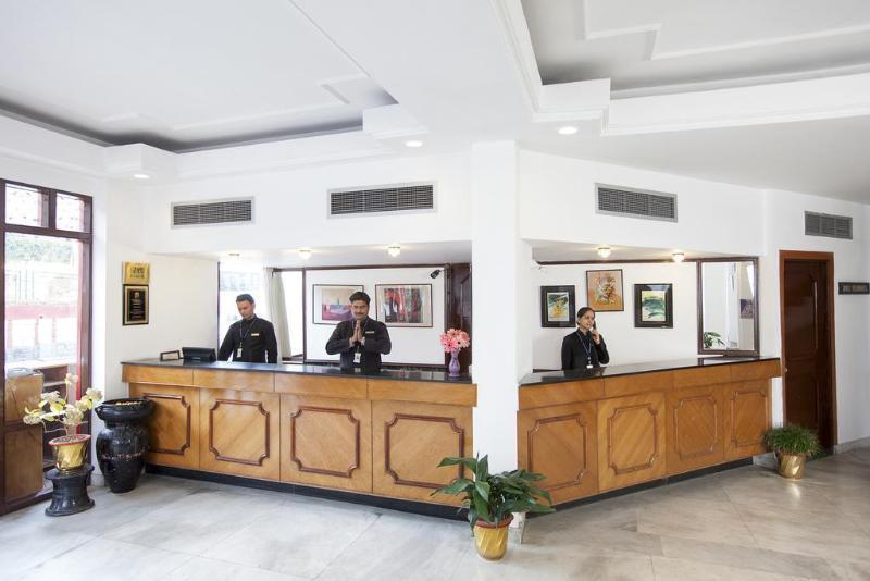 Hotel Sterling Manali Esterno foto
