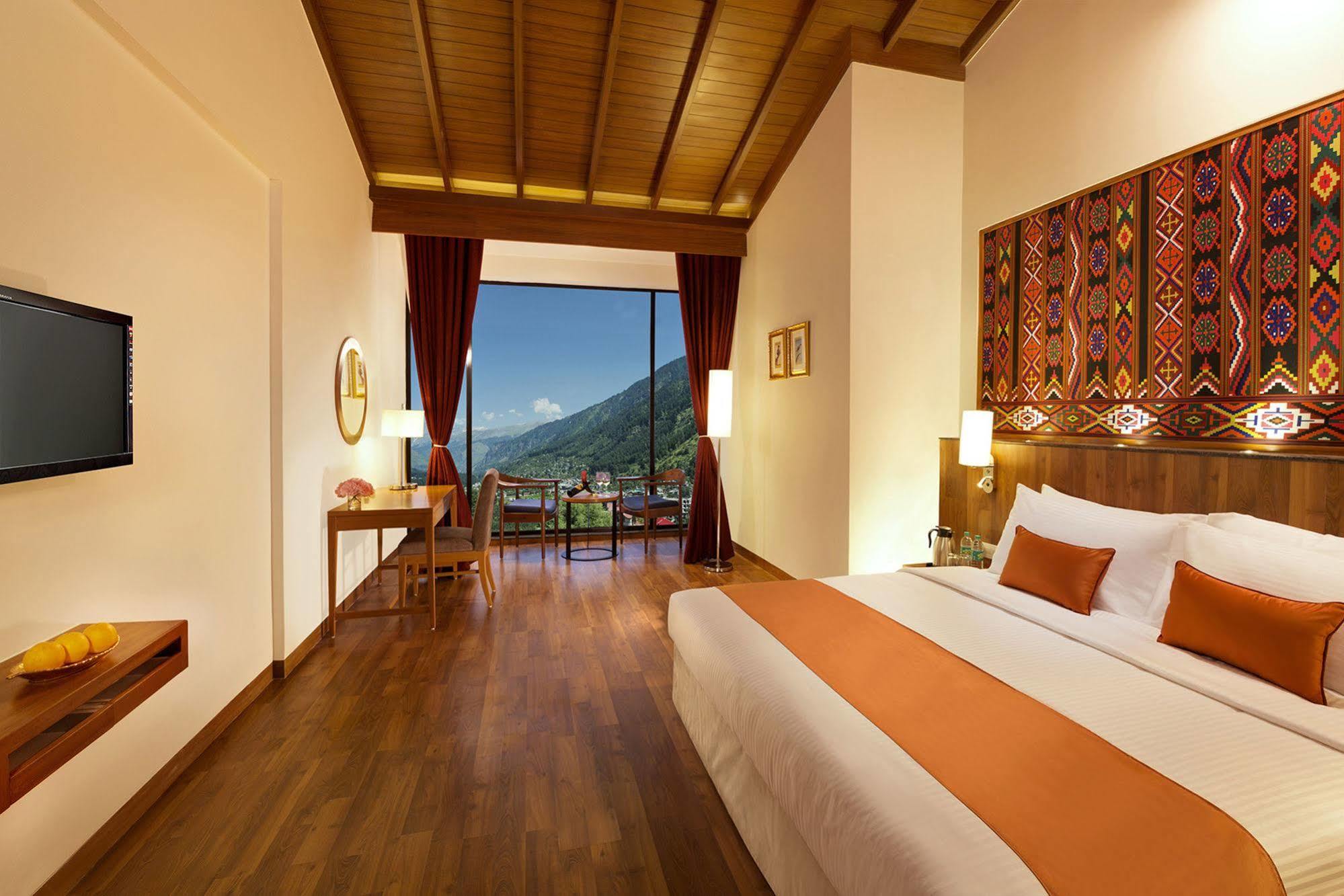 Hotel Sterling Manali Esterno foto