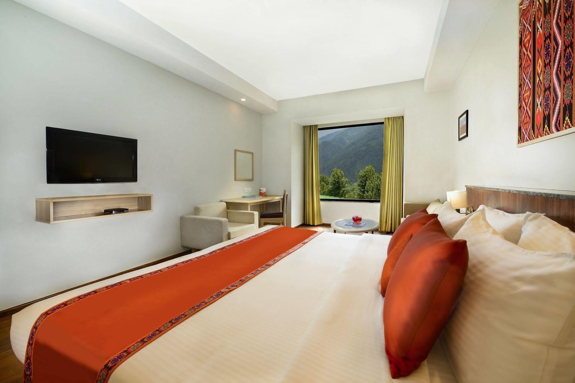 Hotel Sterling Manali Esterno foto